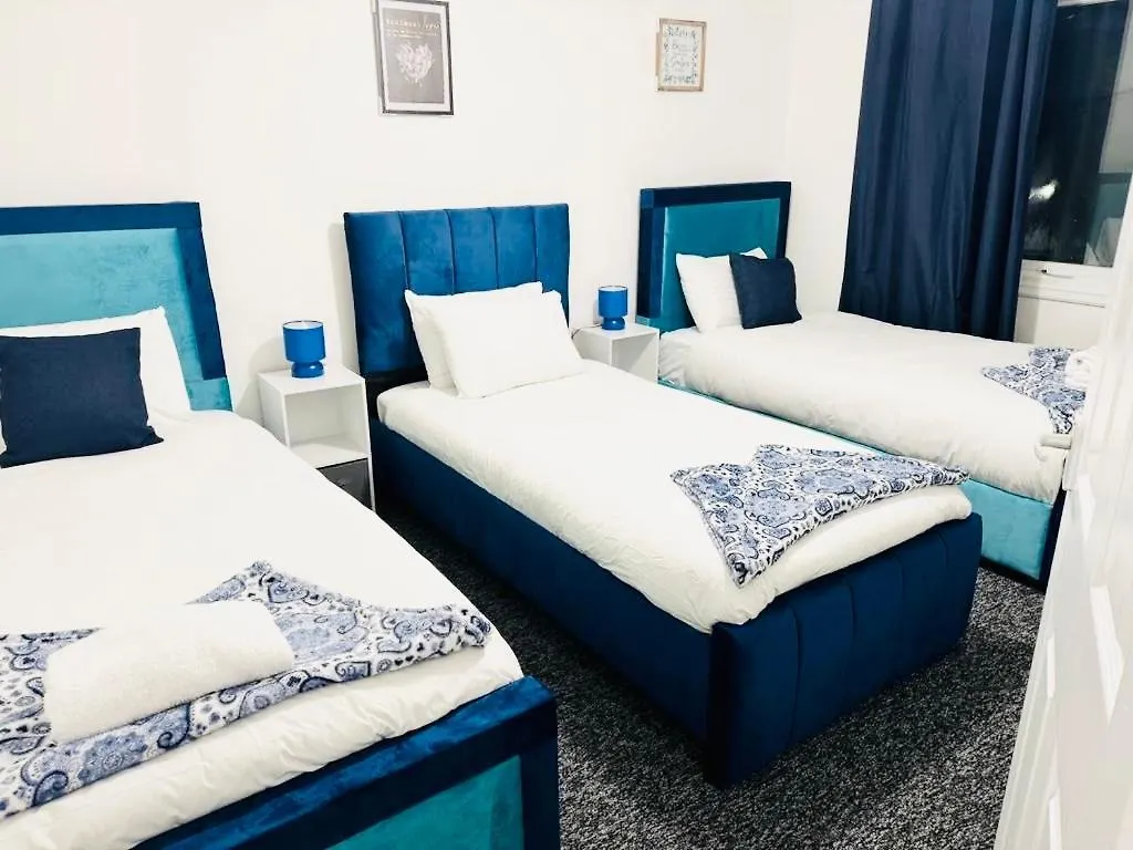 2Br*Free Parking*Off A12*Family*Contractors Villa Ilford United Kingdom